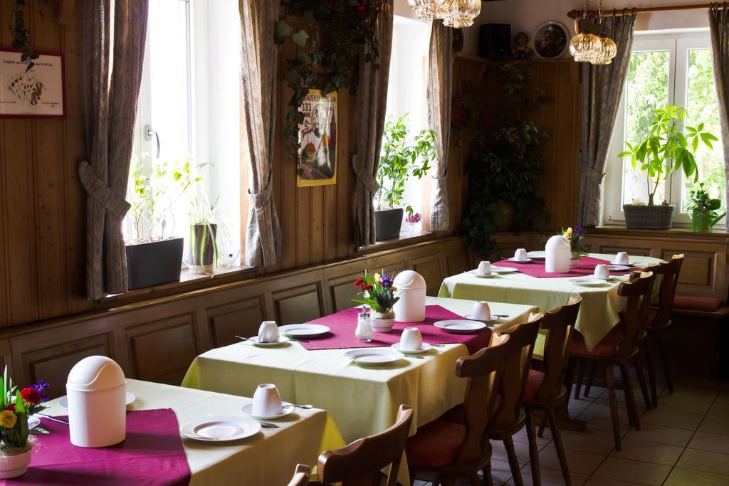 Gaestehaus Zur Kurve Zirndorf Dış mekan fotoğraf